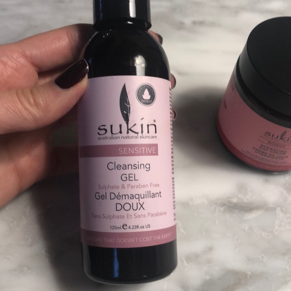 Sukin Cleansing Gel & Hydrating Day Cream - Picture 2 of 4